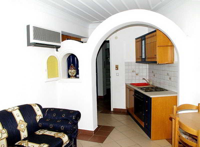 Kalimera Hotel Poros Town Eksteriør bilde