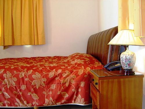 Kalimera Hotel Poros Town Eksteriør bilde