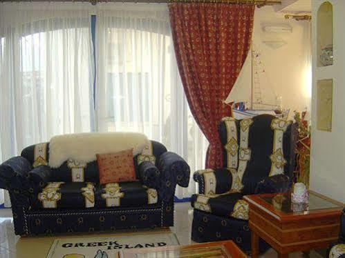 Kalimera Hotel Poros Town Eksteriør bilde